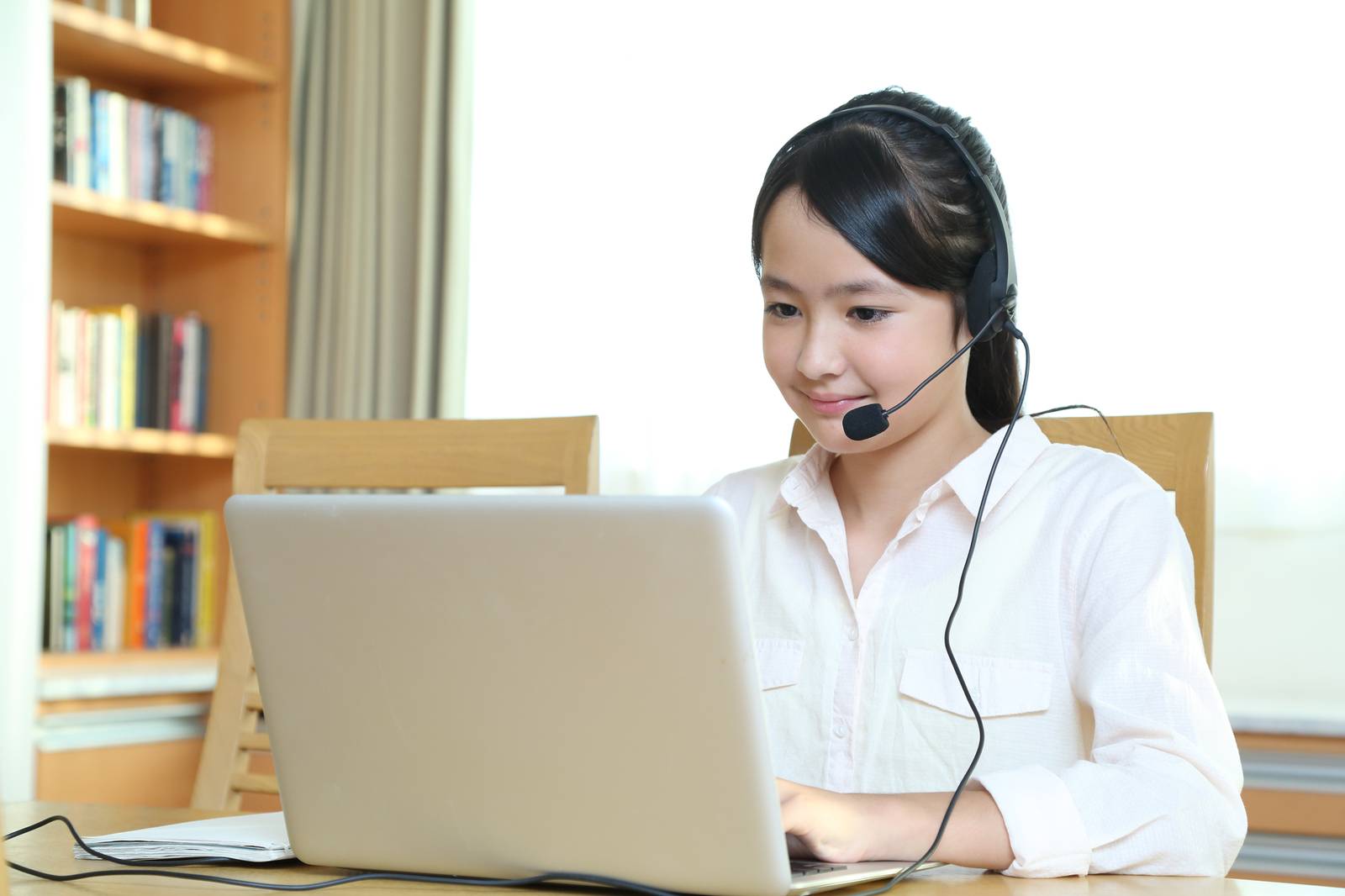 柔軟な対応×安心の価格で誰でも始めやすいオンライン個別指導