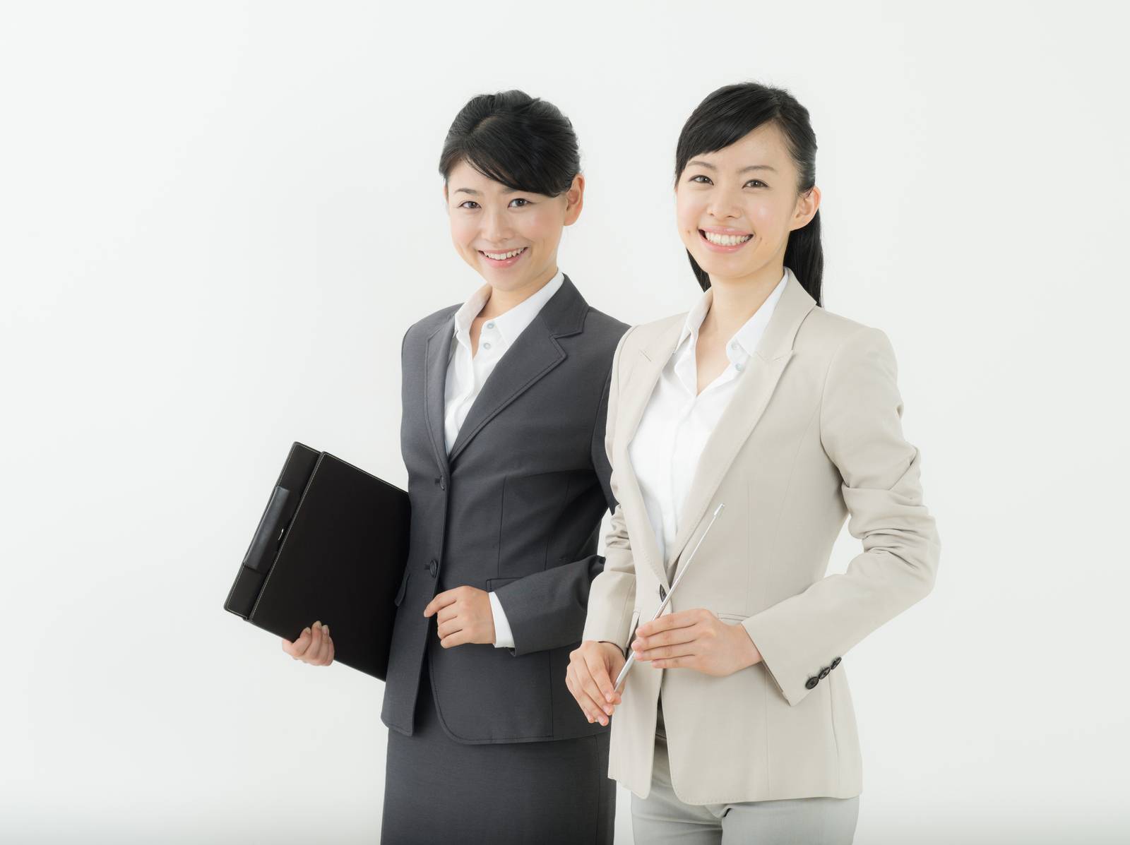 LINEを活用した大学生＋社会人講師の密なWサポート