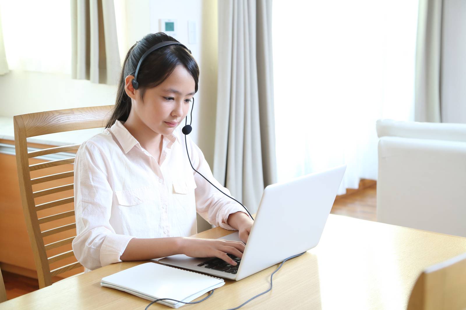 【充実したサポート体制】２名体制＋LINE対応で学習を継続支援