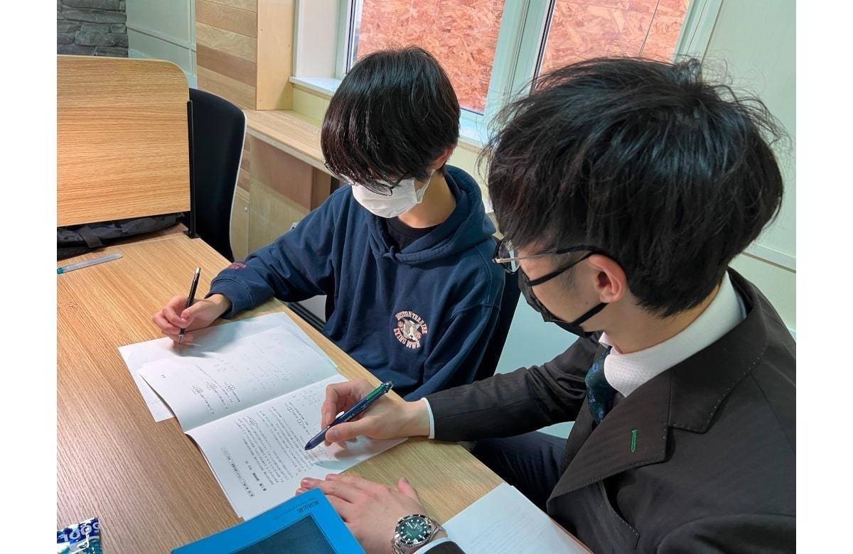 01　少人数制の個別指導塾