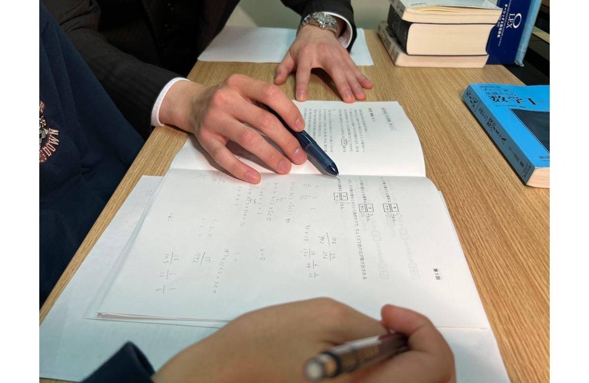 02　月単位のサブスクリプションによる「受け放題授業」と「思考力・授業を活かす力・課題に取り組み姿勢」を育てる独自システム