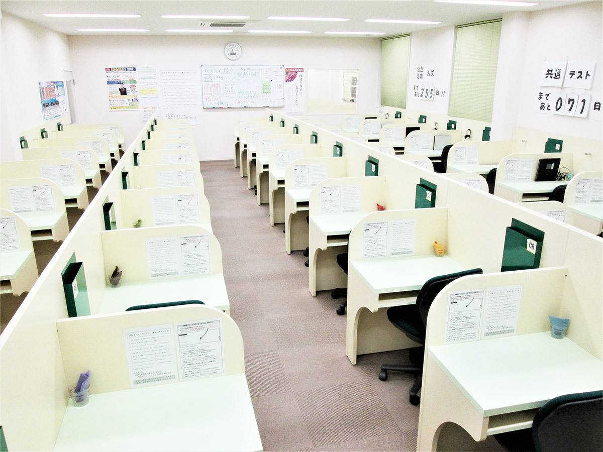 広くて快適な教室！