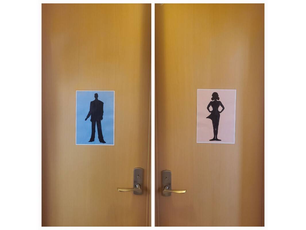 男女別のお手洗いあります