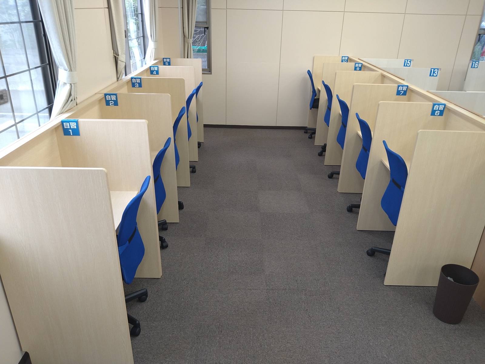 【自習室（小中学生）】開講日はいつでも利用OKです！