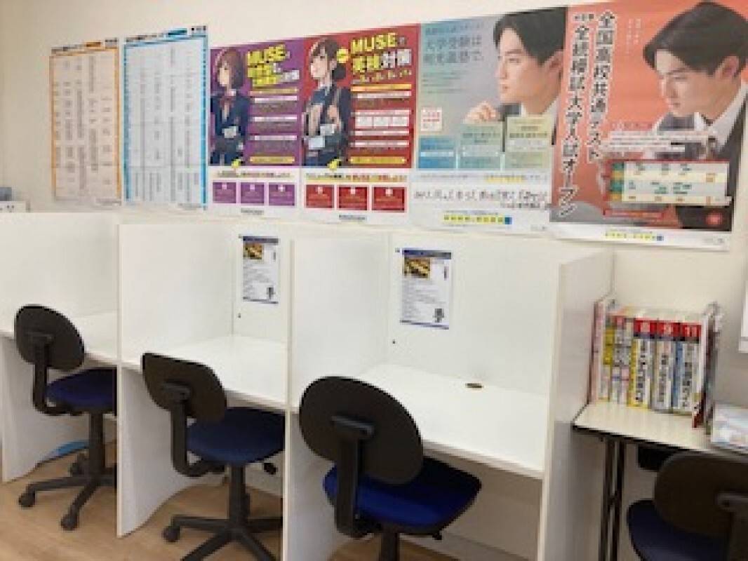 自習席完備！落ち着いて自習できる！と好評です！