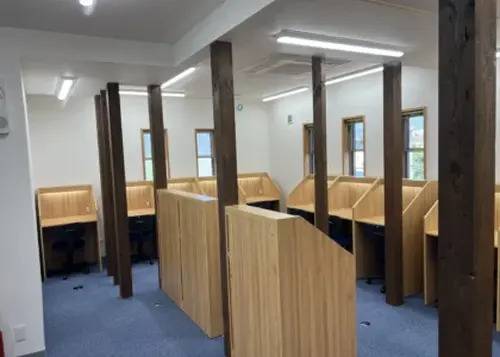 自習ブースも完備で集中して勉強できます！