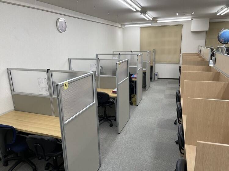 個別指導塾 トライプラス 下曽根駅前校の画像1