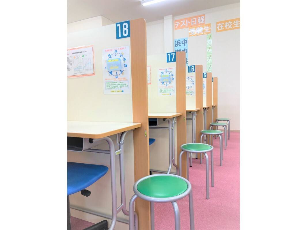 仕切りで区切られており１人ずつしっかりフォロー！