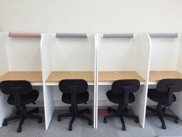 自習ブースも完備！！