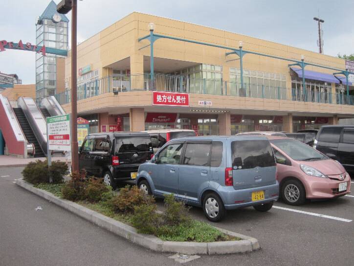 お車でお越しの際は、ピエスタ駐車場をご利用ください。ご送迎の際もご利用いただけます。