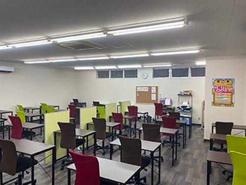 個別指導塾 学習空間 東阿倉川教室の画像4