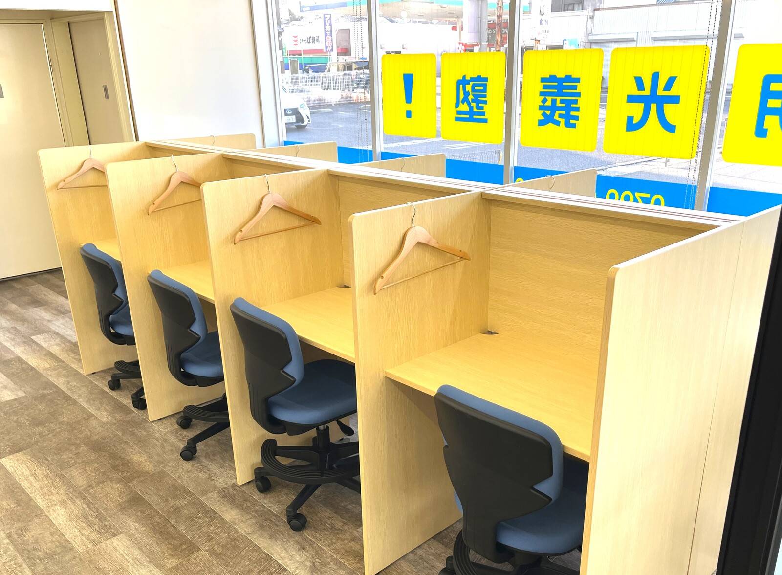 自習席もたくさん完備、学校帰りに自習ができます！