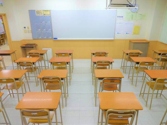 広々とした『真剣自習室』は23時まで毎日無料開放！