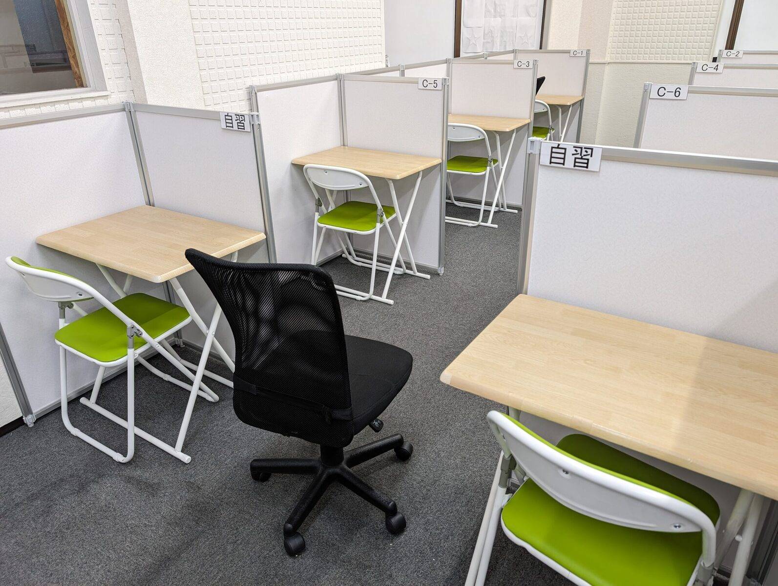 毎日個別塾5-Days（ファイブ・デイズ） 産医大前校の画像2