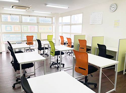 個別指導塾 学習空間 明石西教室の画像2