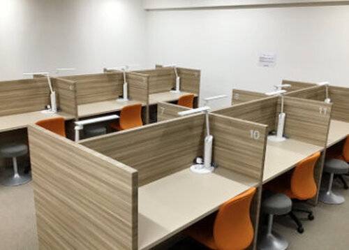 トライならではの完全1対1授業を受けていただく席です。