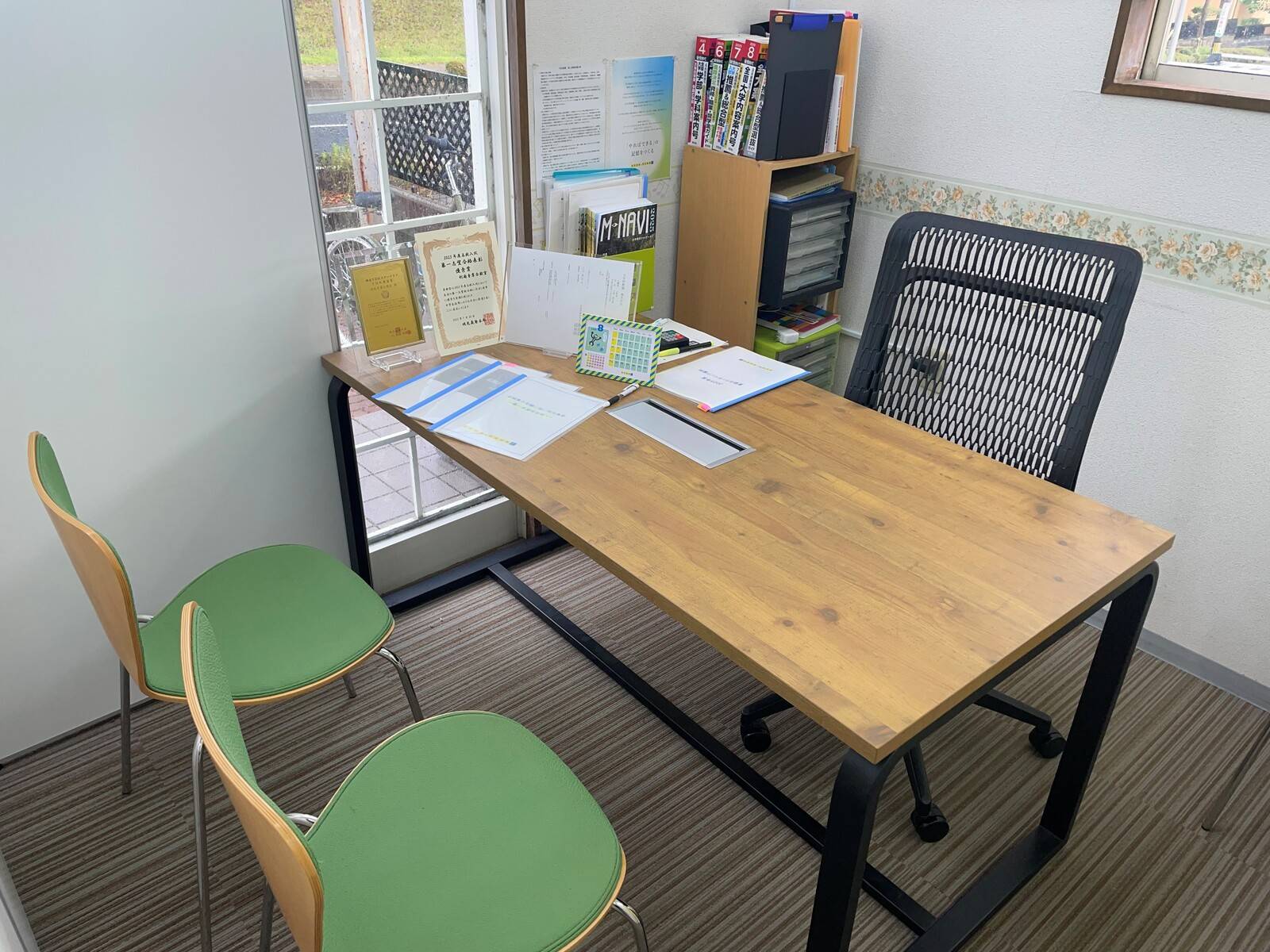 自然をイメージした面談席でお話を伺います。