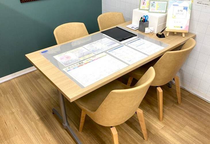 学習相談は落ち着いた雰囲気の面談スペースで♪